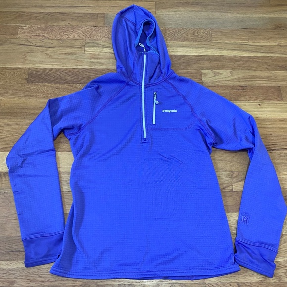 Patagonia Tops - Patagonia Women's R1 Thermal Hoody- Base layer
